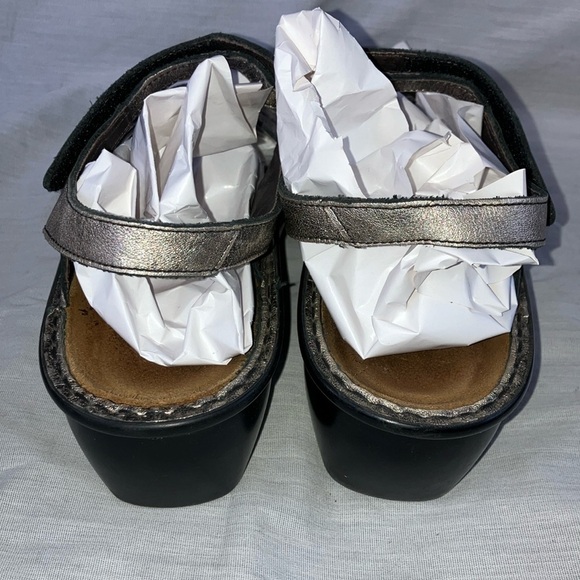 Naot size 41 sparkly bronze Sandals Velcro Ankle /toe Straps & Wedge sole - Picture 5 of 16